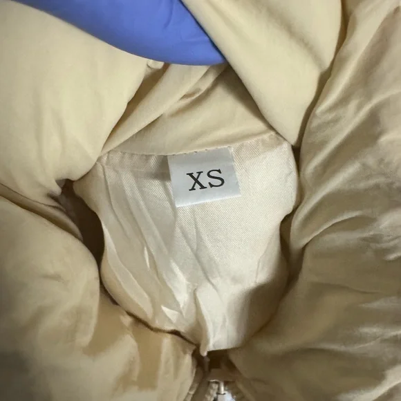 Cropped Puffer Jacket Beige Cream XS | Lightweight Bubble Jacket Zip Up - Picture 3 of 3